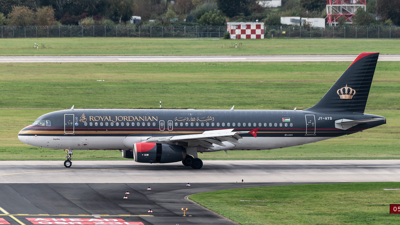 JY-AYS Royal Jordanian Airbus A320-200