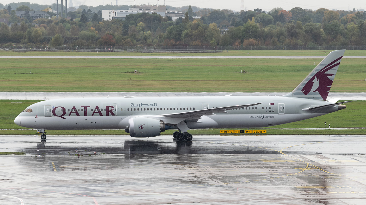 A7-BHN Qatar Airways Boeing 787-9