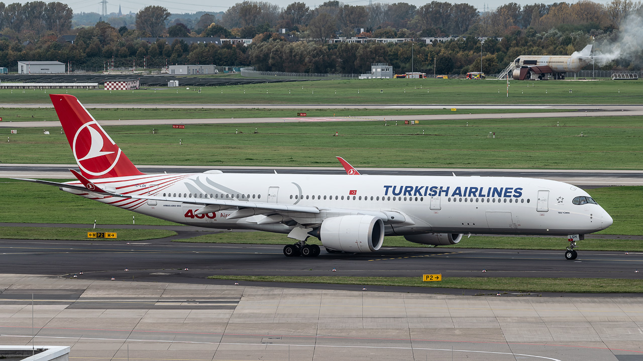 TC-LGH Turkish Airlines Airbus A350-900