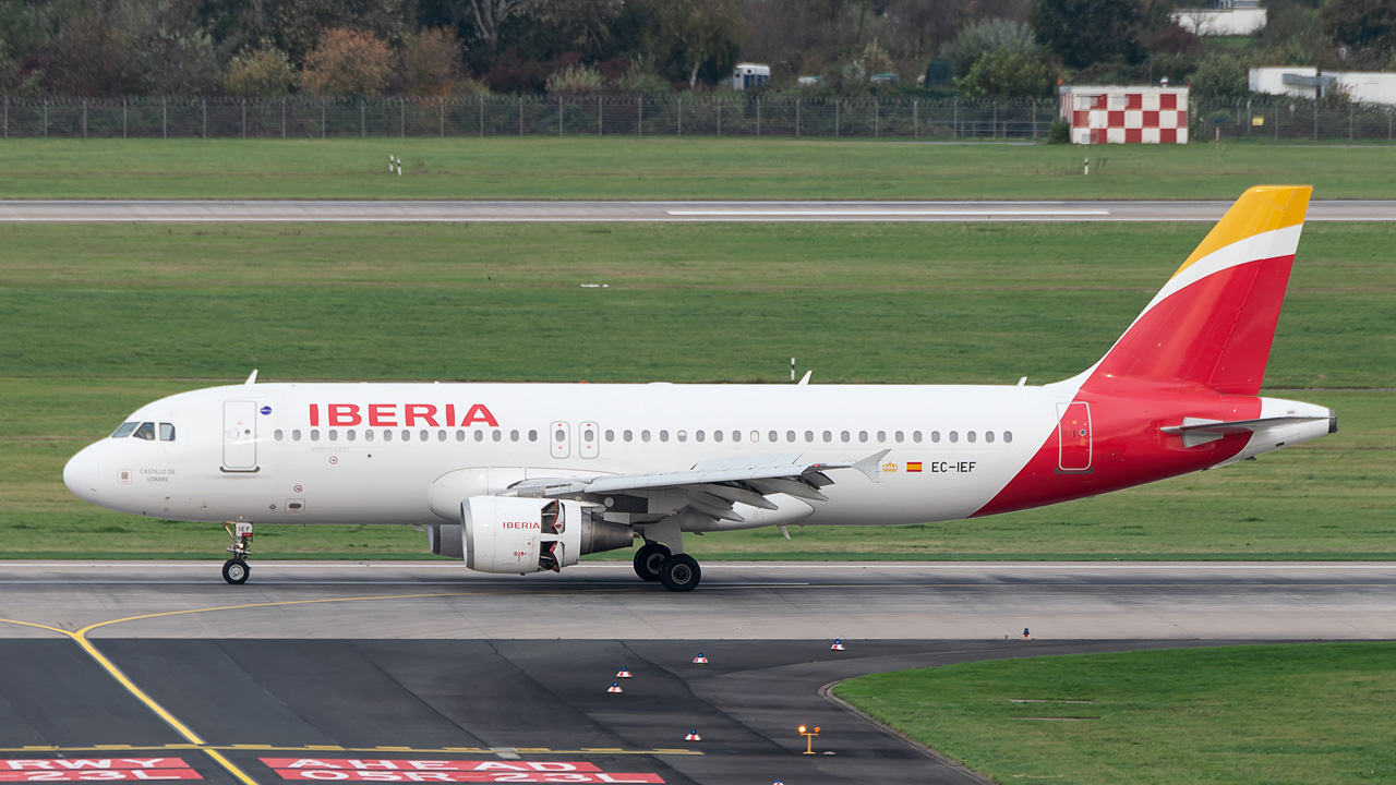 EC-IEF Iberia Airbus A320-200