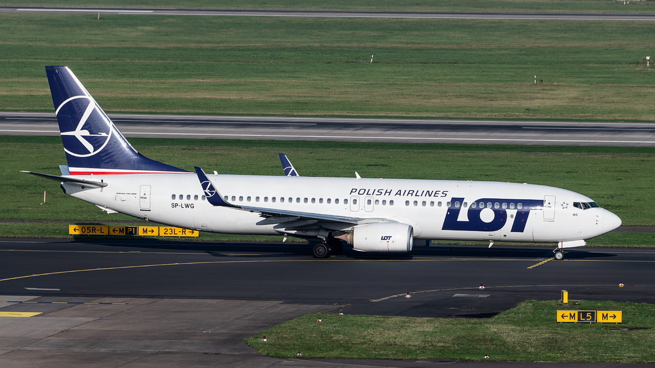 SP-LWG LOT Polish Airlines Boeing 737-800