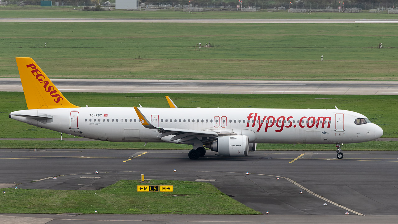 TC-RBY Pegasus Airlines Airbus A321-200neo