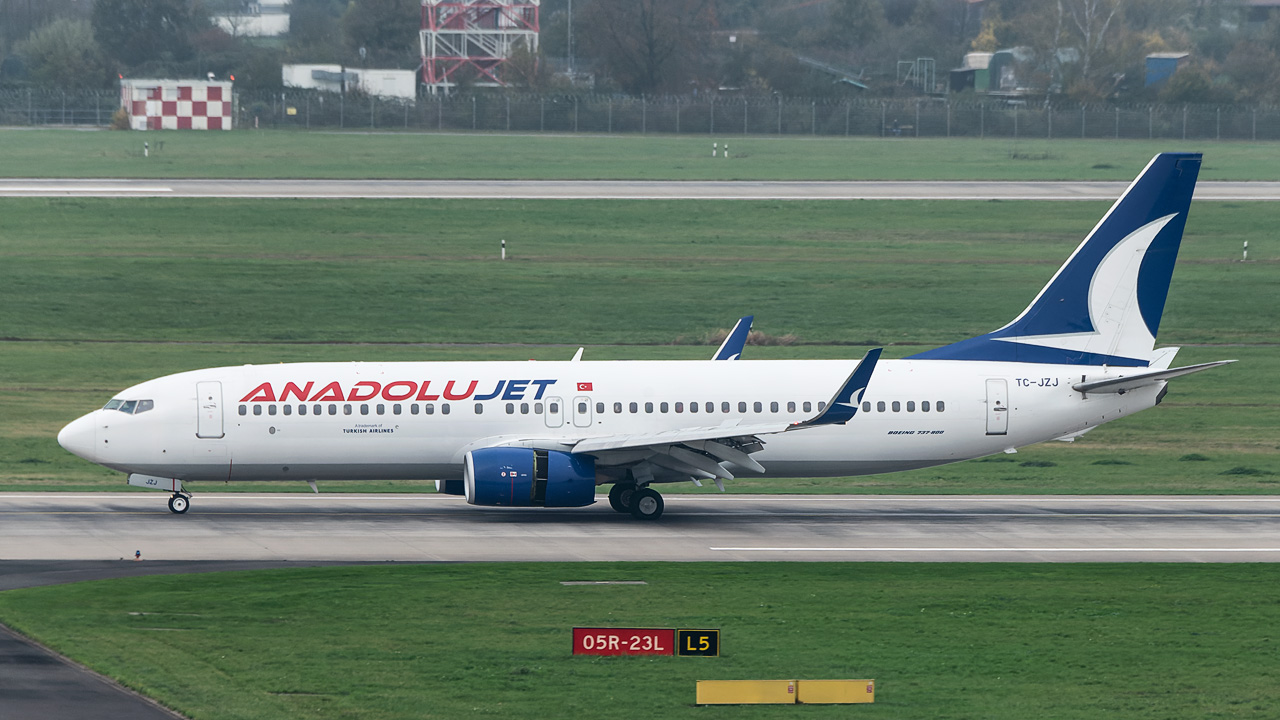 TC-JZJ AJet Boeing 737-800