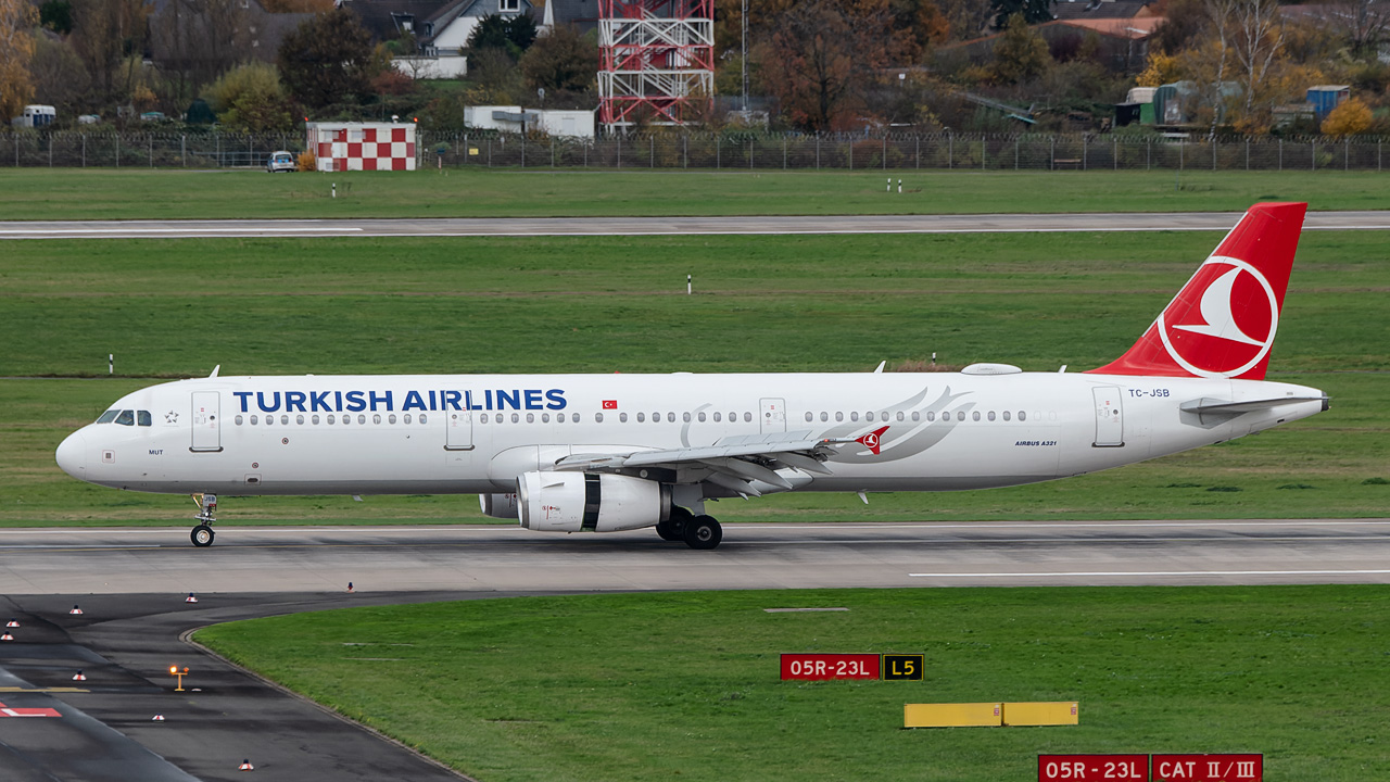 TC-JSB Turkish Airlines Airbus A321-200