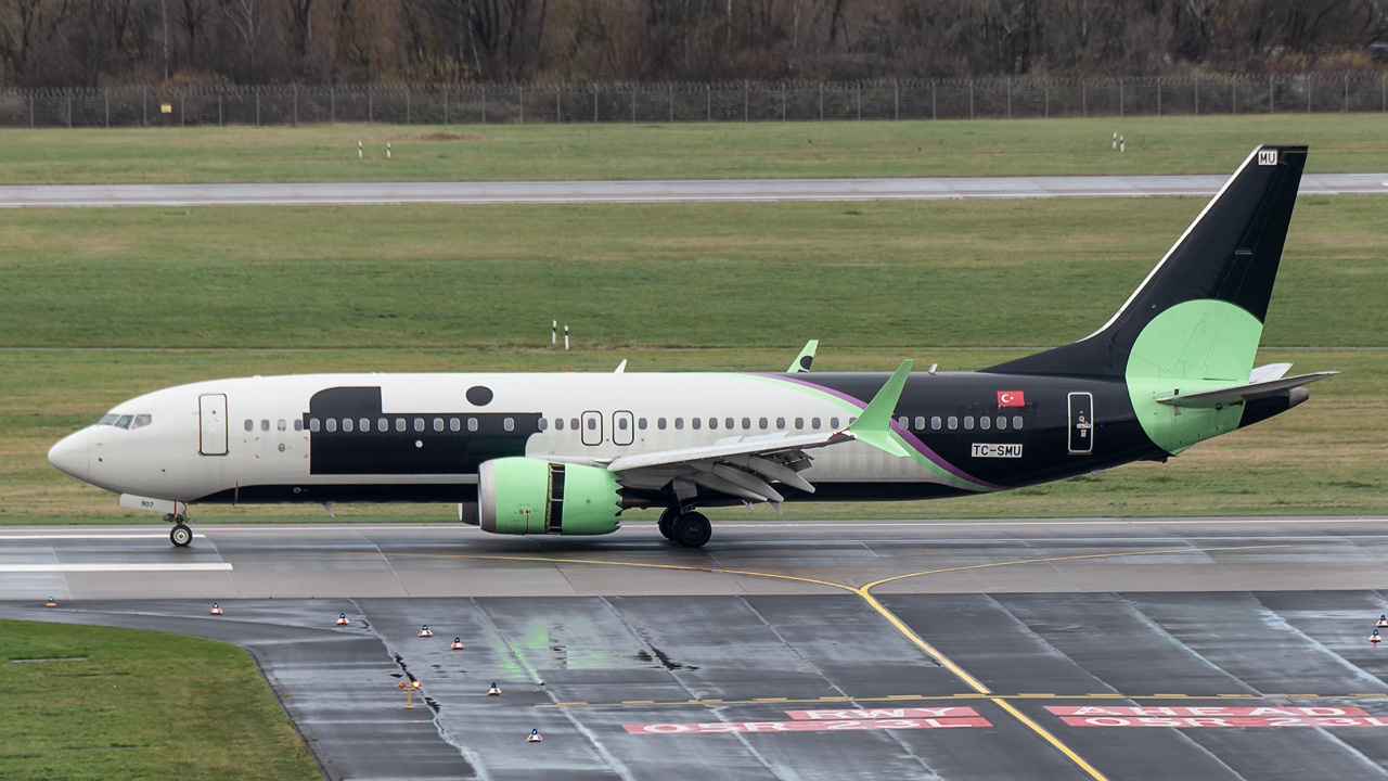 TC-SMU SunExpress Boeing 737 MAX 8