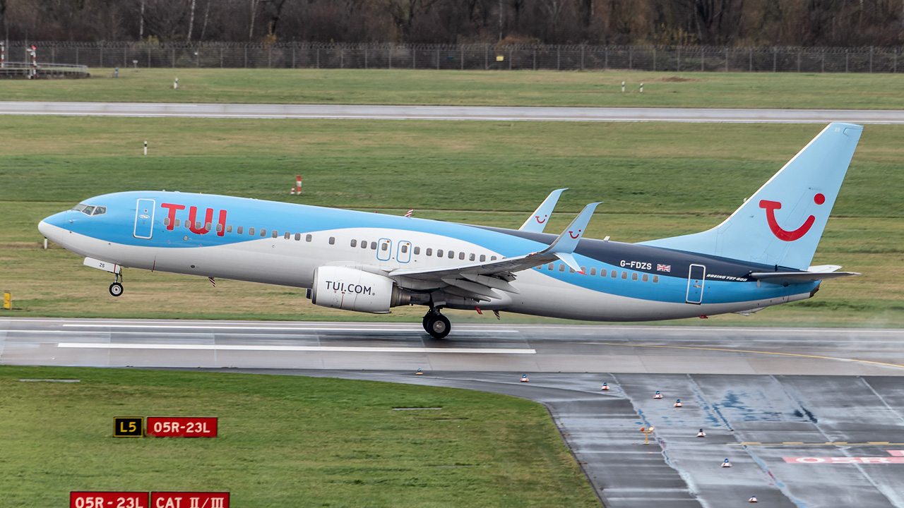 G-FDZS TUI Airways Boing 737-800