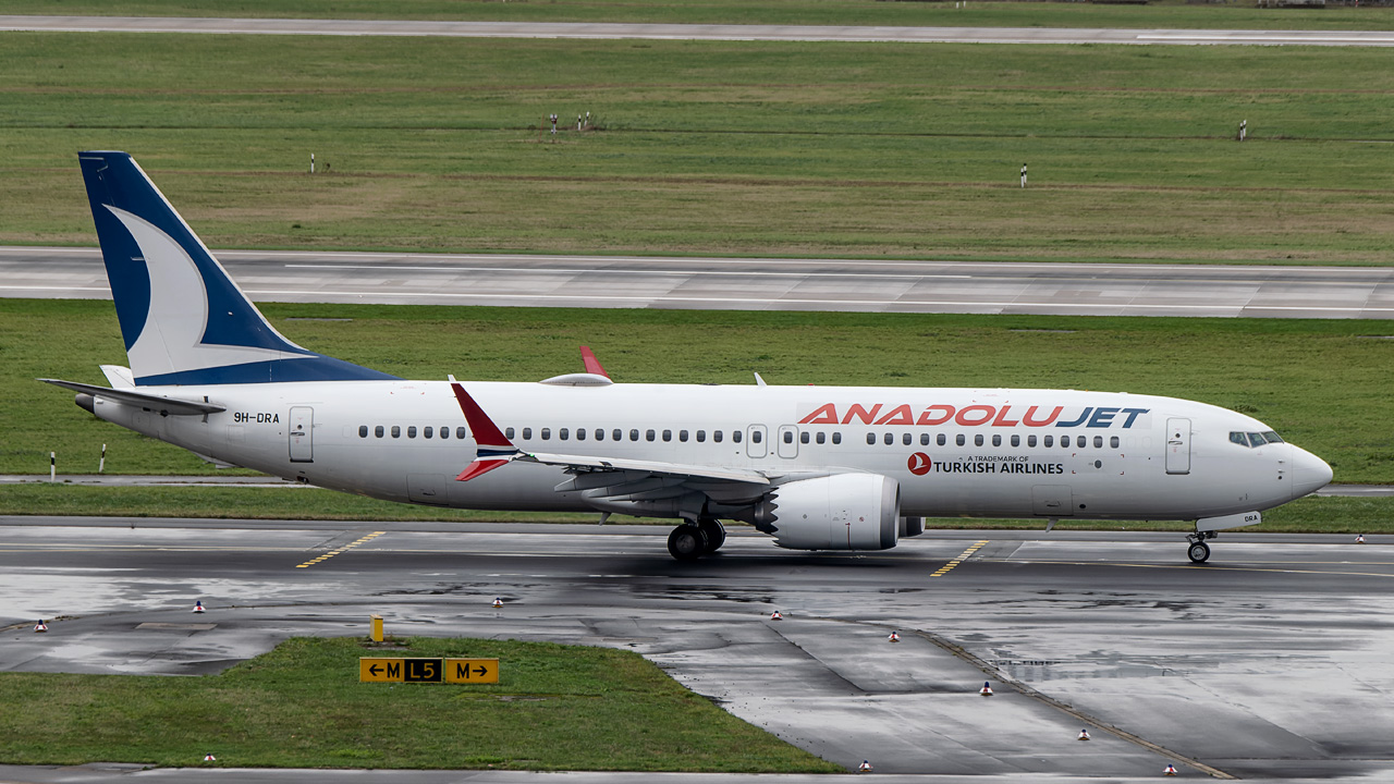 9H-DRA (AJet) SmartLynx Airlines Malta Boeing 737 MAX 8