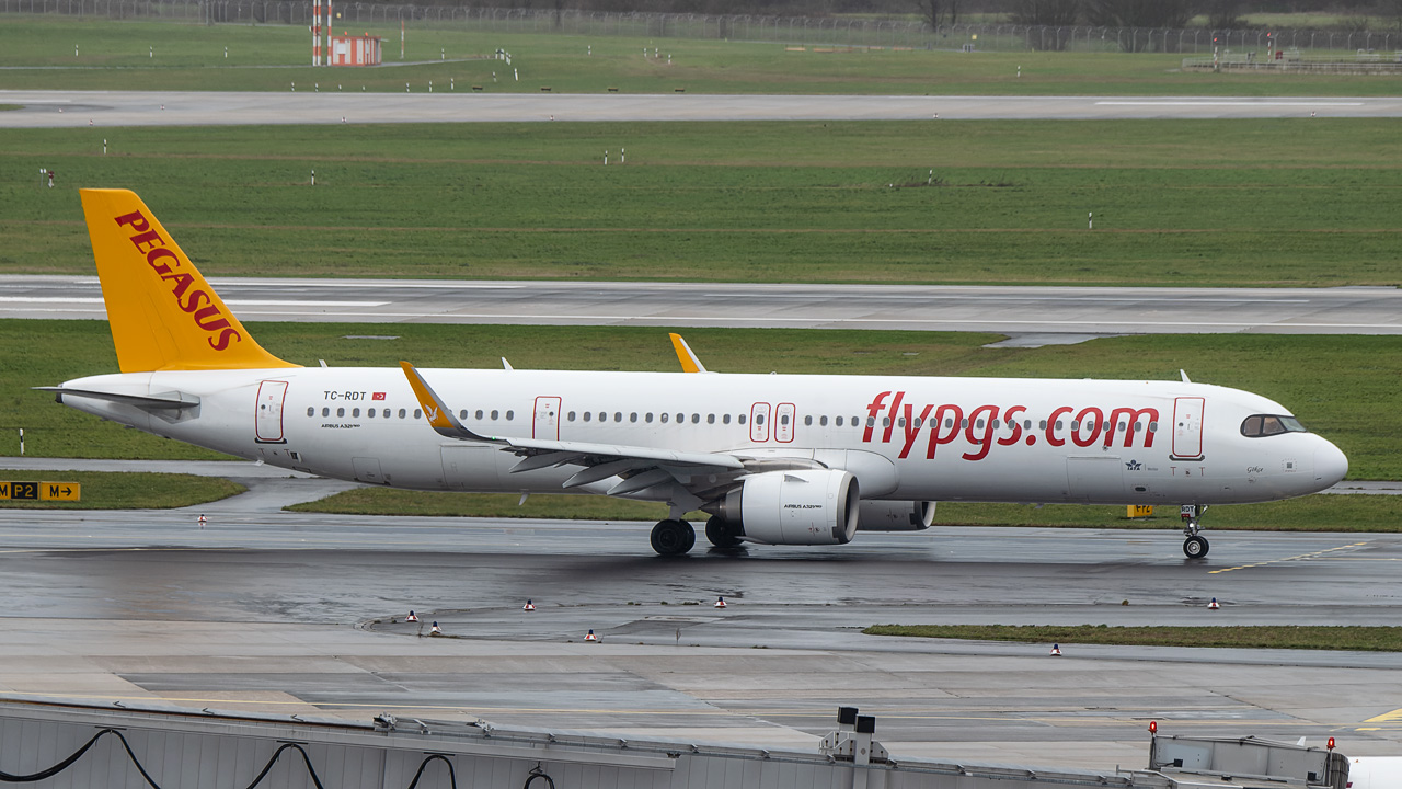 TC-RDT Pegasus Airlines Airbus A321-200neo