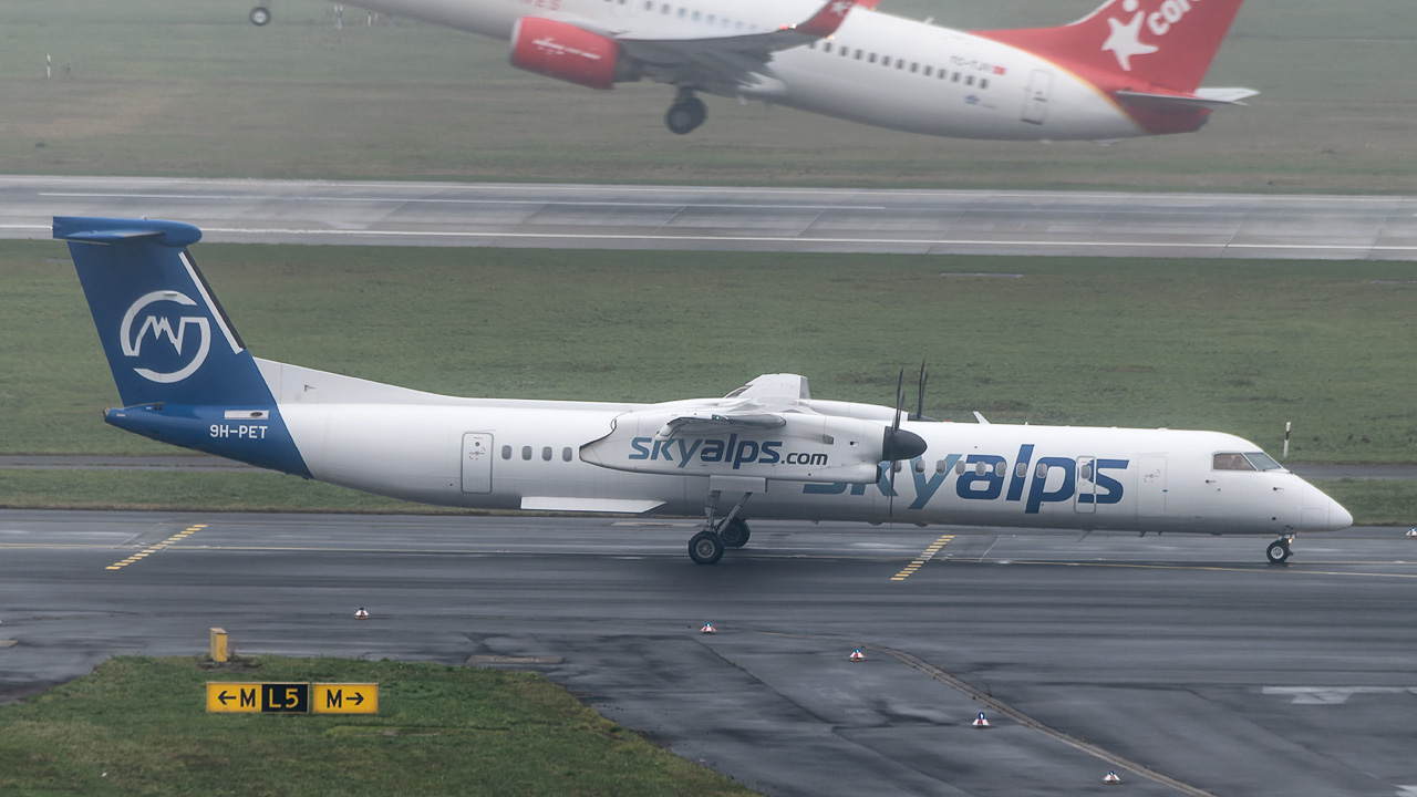 9H-PET SkyAlps Bombardier DHC-8-400