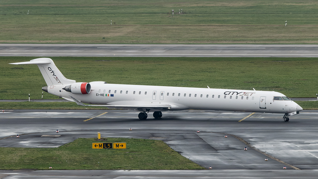 EI-HIE CityJet (für Lufthansa) Bombardier CRJ-1000