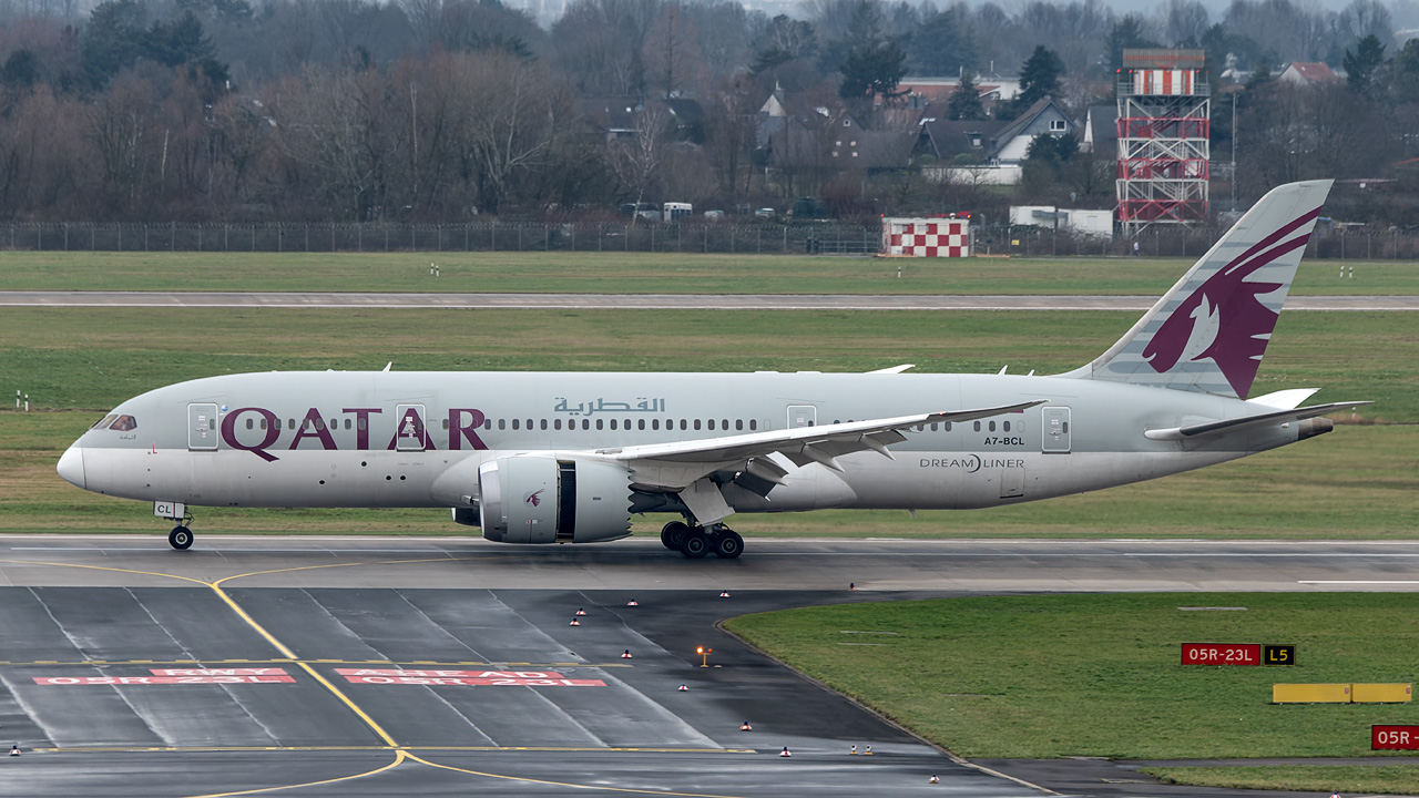 A7-BCL Qatar Airways Boeing 787-8 Dreamliner