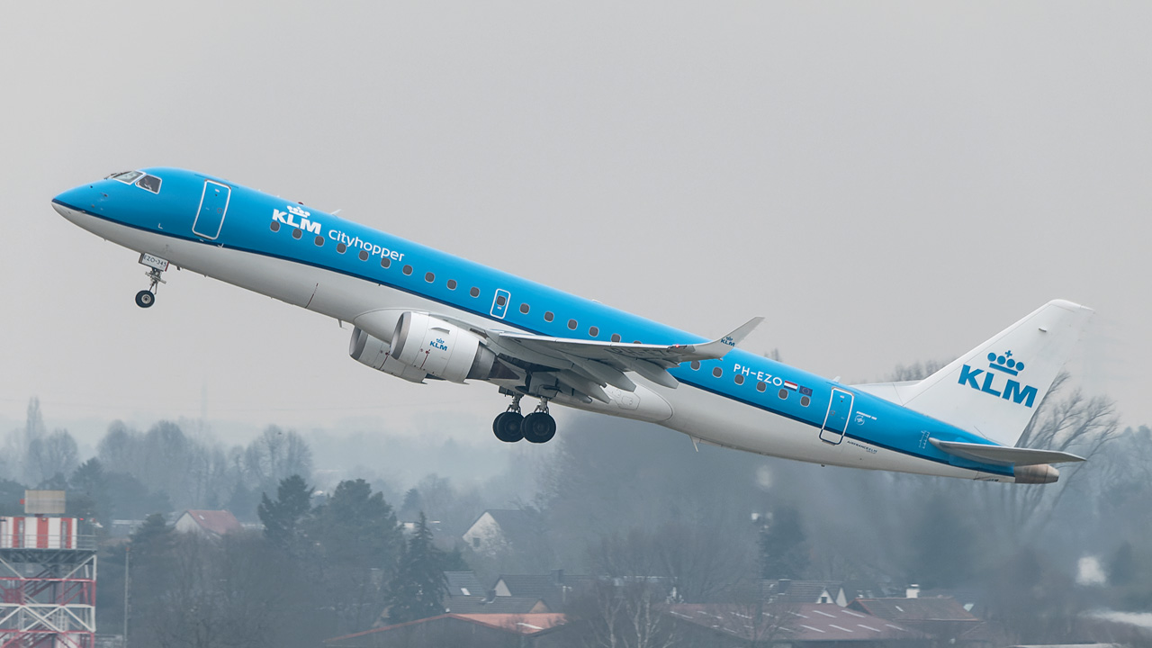 PH-EZO KLM cityhopper Embraer ERJ-190