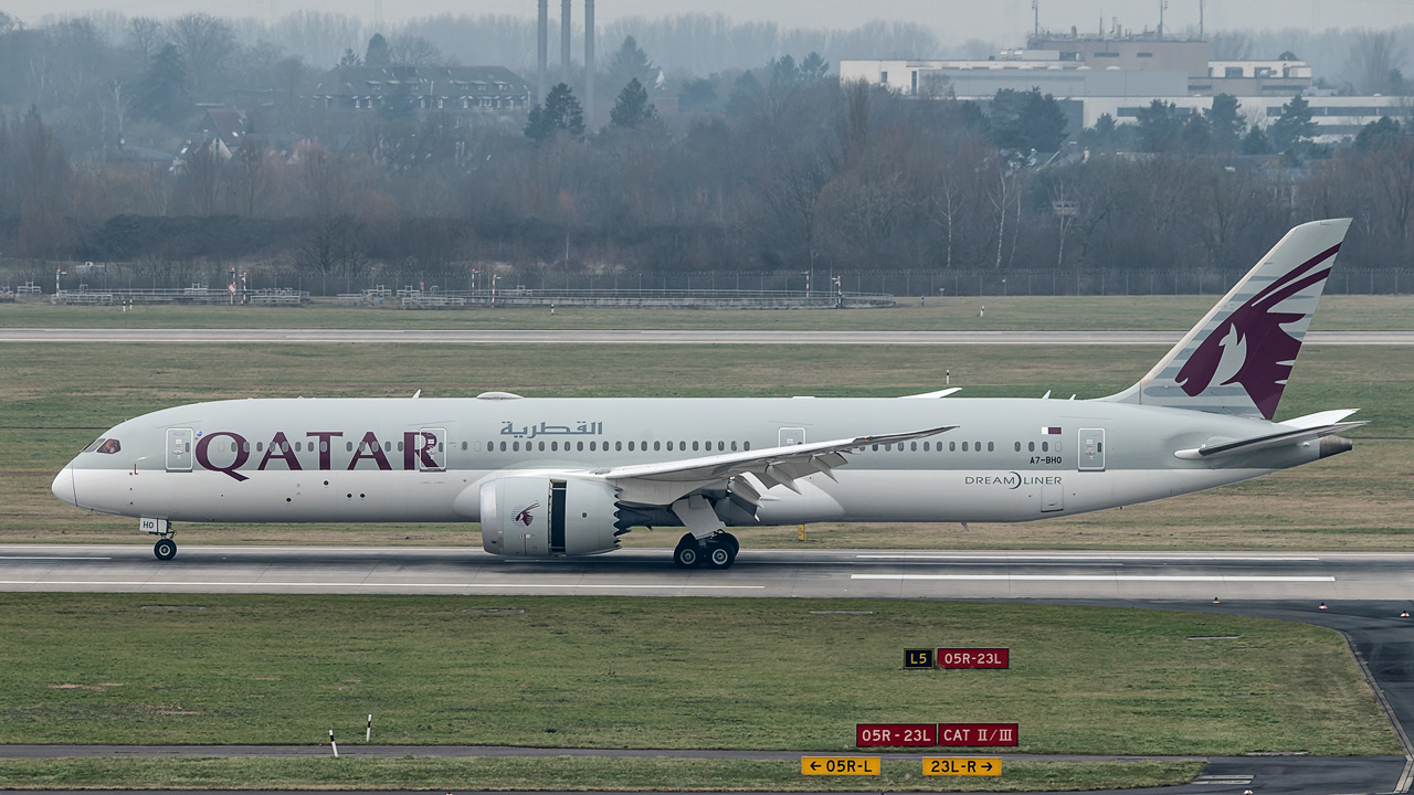 A7-BHO Qatar Airways Boeing 787-9 Dreamliner