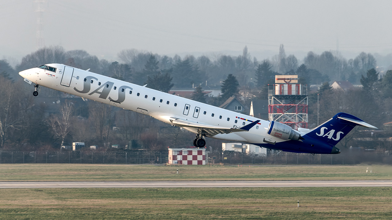 EI-HSA Scandinavian Airlines (CityJet) Bombardier CRJ-900