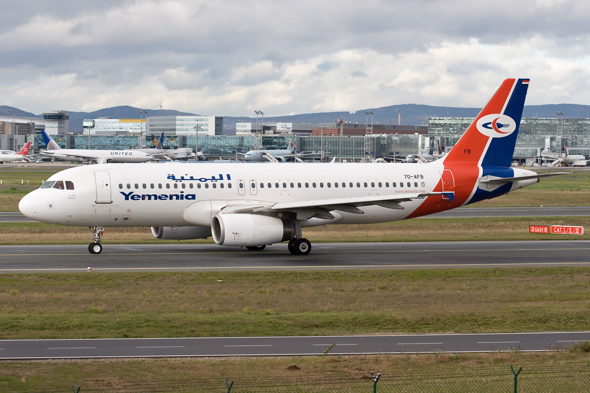 7O-AFB Yemenia Airbus A320-200