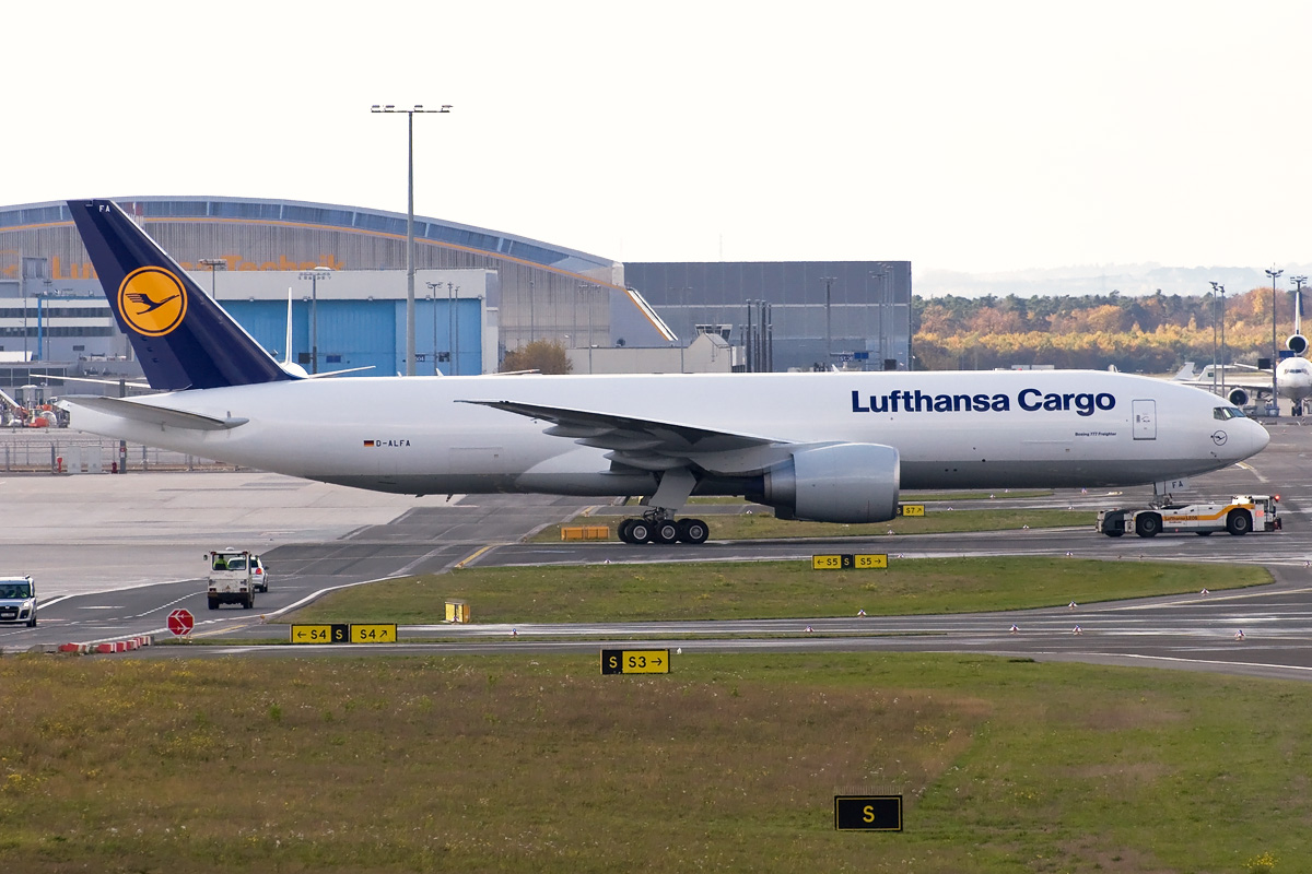 D-ALFA Lufthansa Cargo Boeing 777F