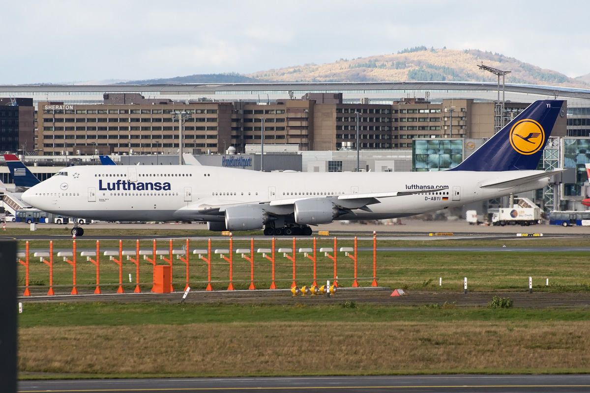 D-ABYI Lufthansa Boeing 747-8