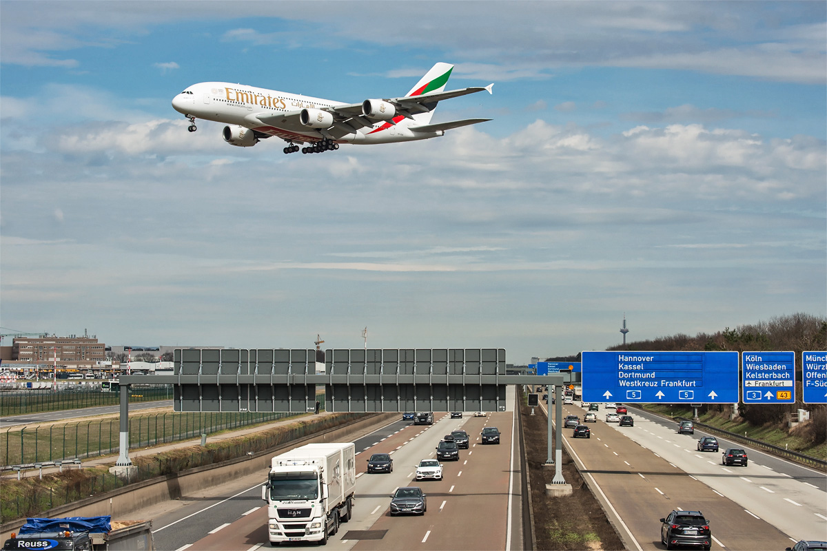 A6-EDG Emirates Airbus A380-800