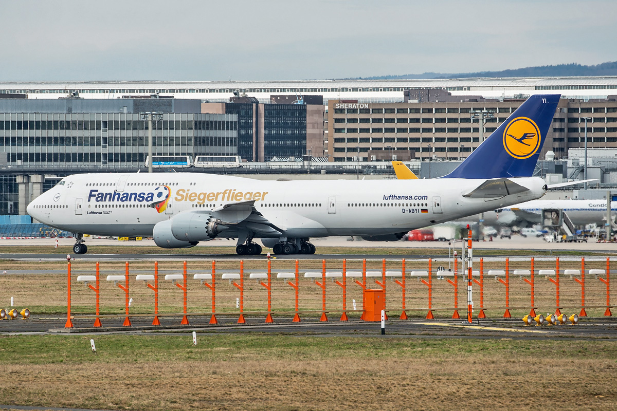 D-ABYI Lufthansa Boeing 747-8