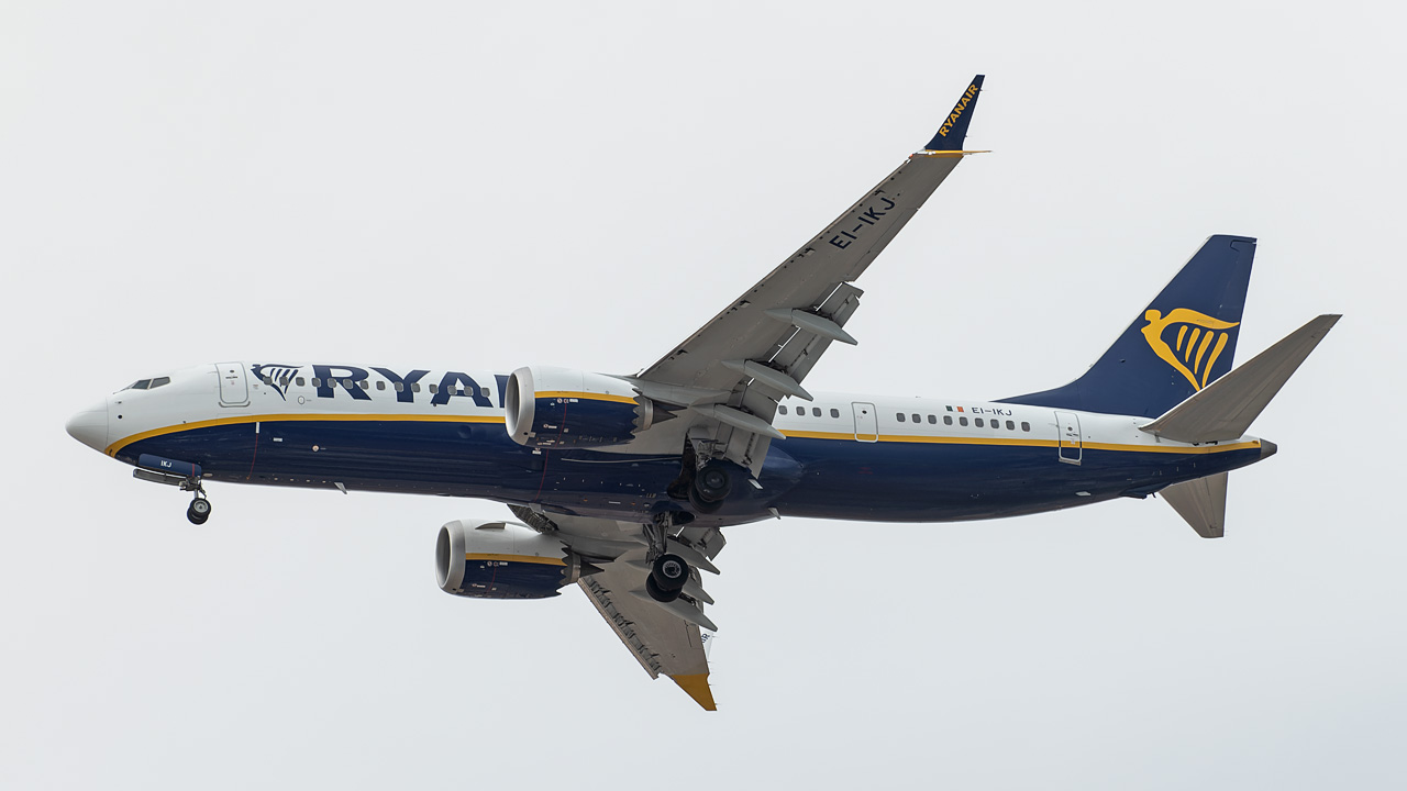 EI-IKJ Ryanair Boeing 737 MAX 8-200