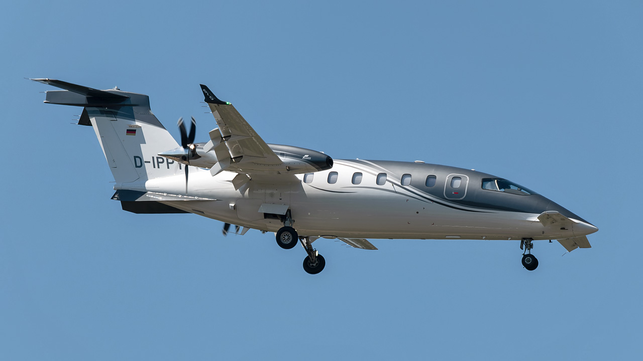 D-IPPY Airgo Flugservice Piaggio P.180 Avanti