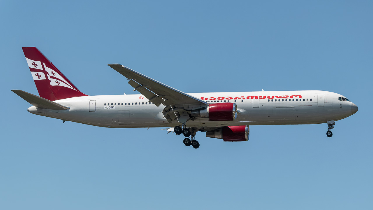 4L-GTR Georgian Airways Boeing 767-300(ER)