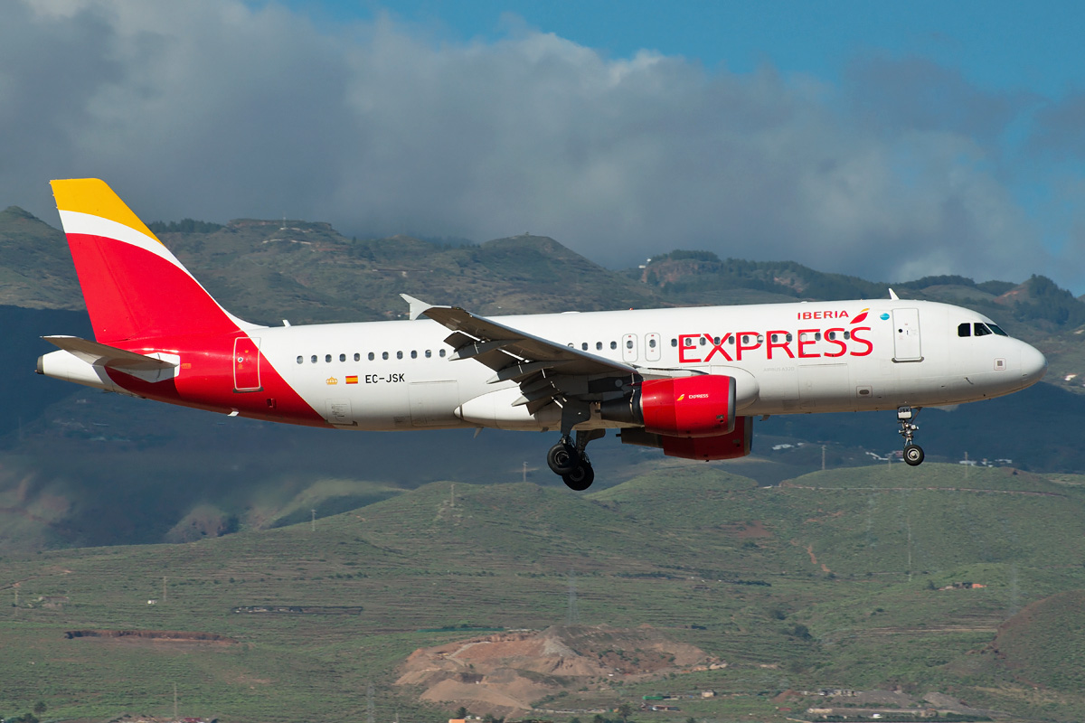 EC-JSK Iberia Express Airbus A320-200