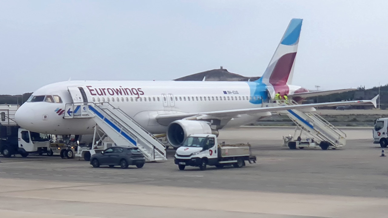 9H-EUS Eurowings Europe Malta Airbus A320-200