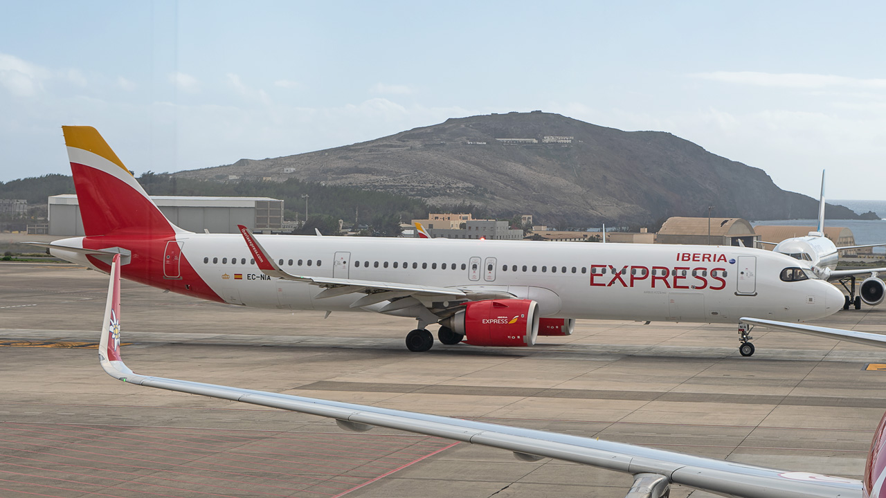 EC-NIA Iberia Express Airbus A320-200neo