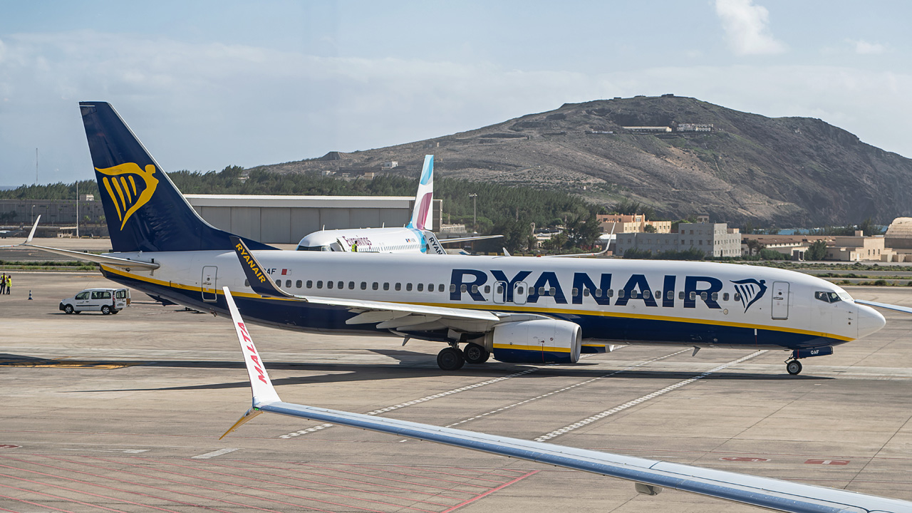 9H-QAF Ryanair (Malta Air) Boeing 737-800