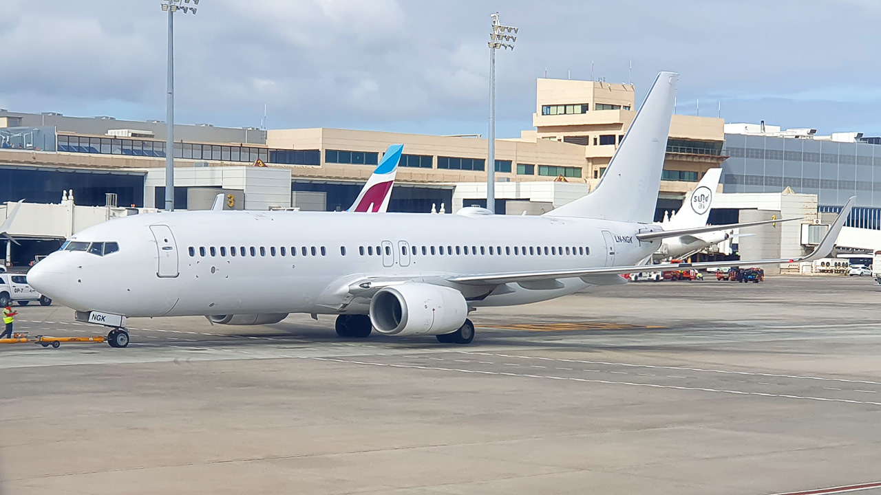 LN-NGK Norwegian Air Shuttle Boeing 737-800