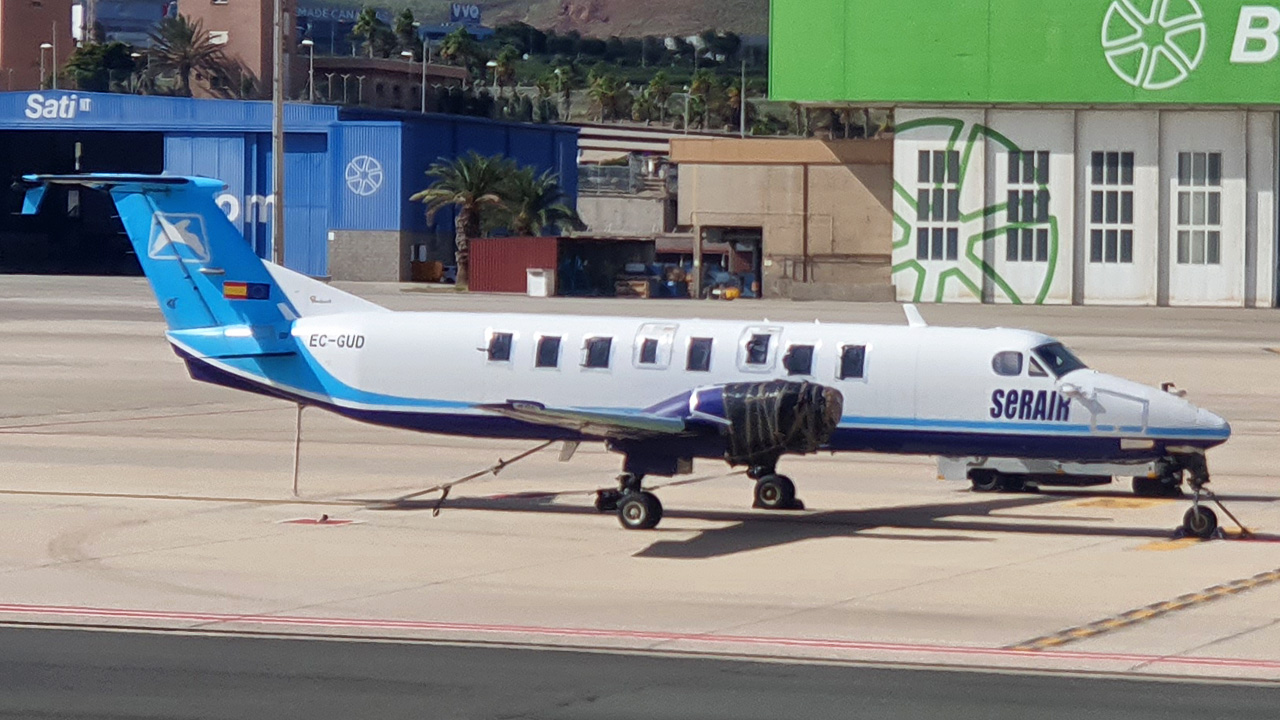 EC-GUD Serair Beechcraft 1900C Airliner