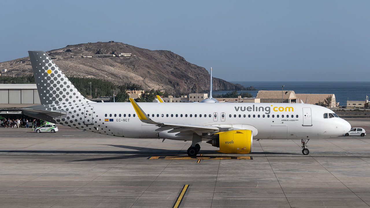 EC-NCT Vueling Airbus A320-200neo