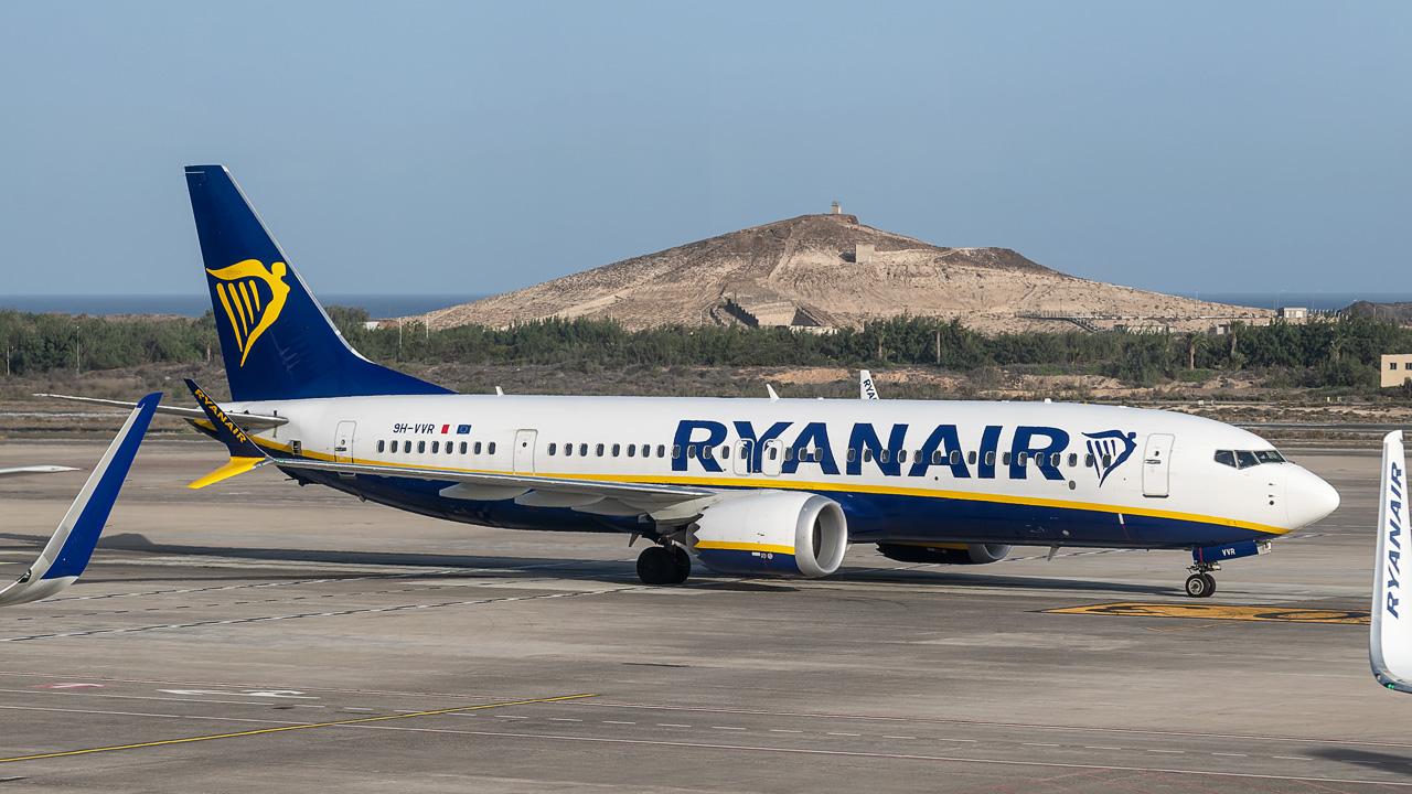 9H-VVR Ryanair (Malta Air) Boeing 737 MAX 8-200