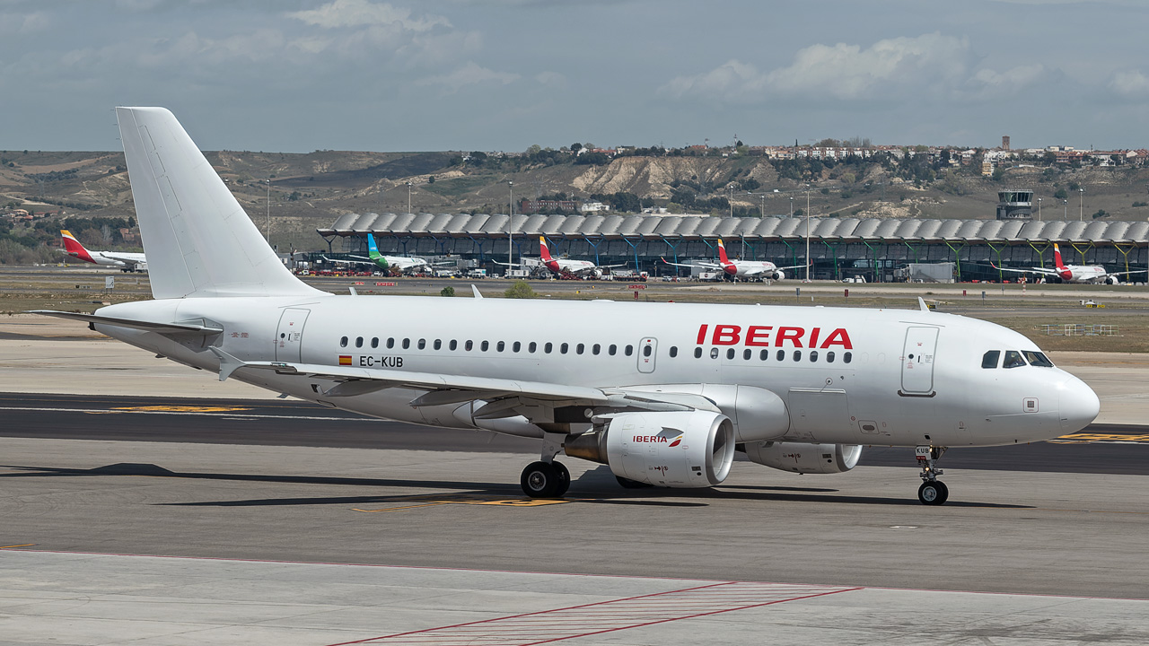 EC-KUB Iberia Airbus A319-100