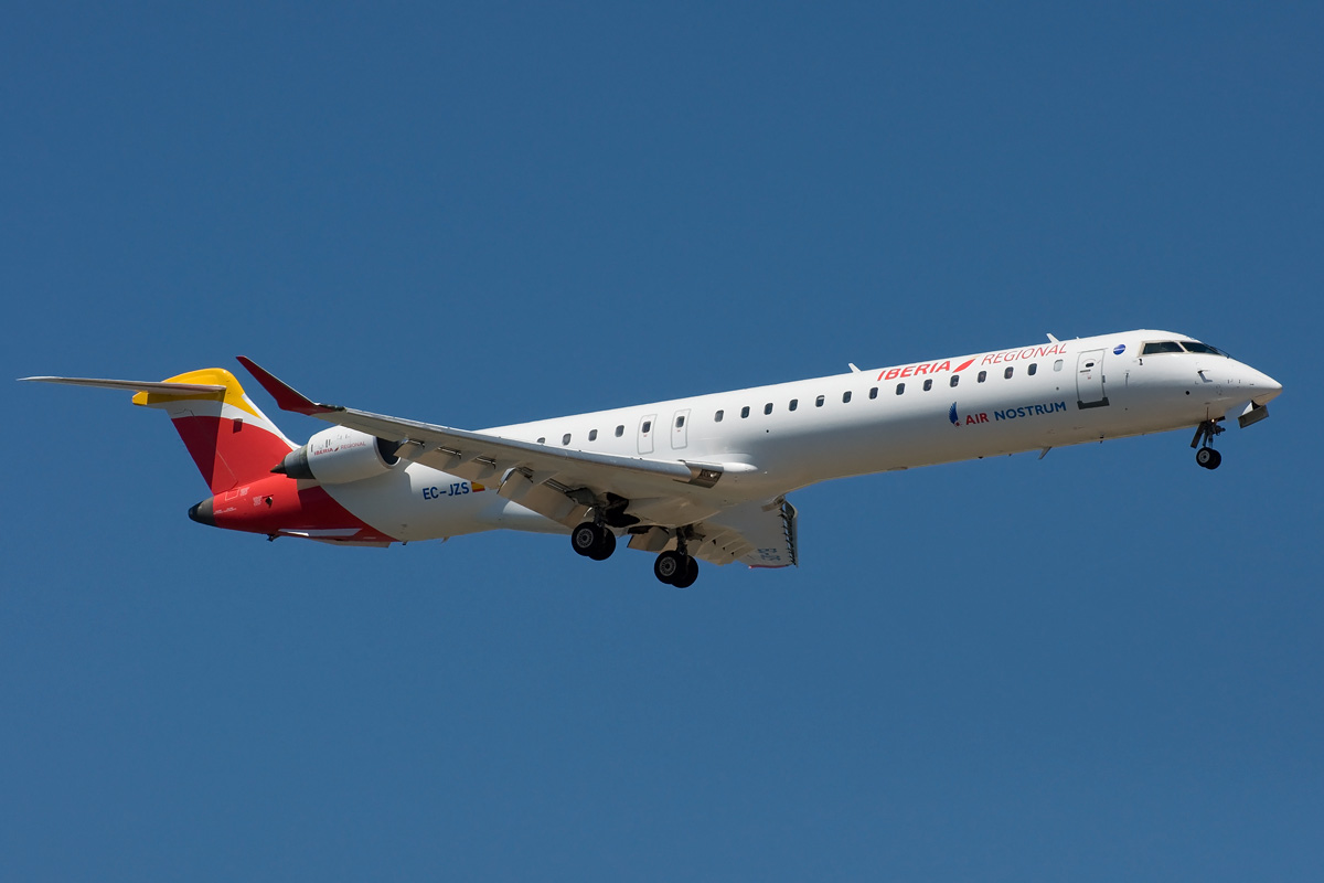 EC-JZS Air Nostrum Canadair Regional Jet CRJ-900ER