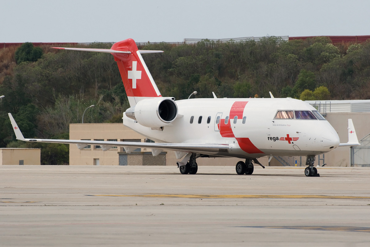 HB-JRB Swiss Air-Ambulance Canadair Challenger 604