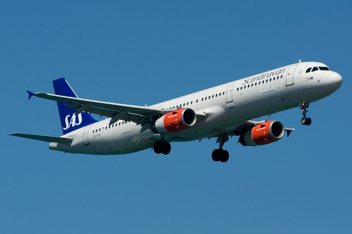 LN-RKI Scandinavian Airlines (SAS) Airbus A321-200