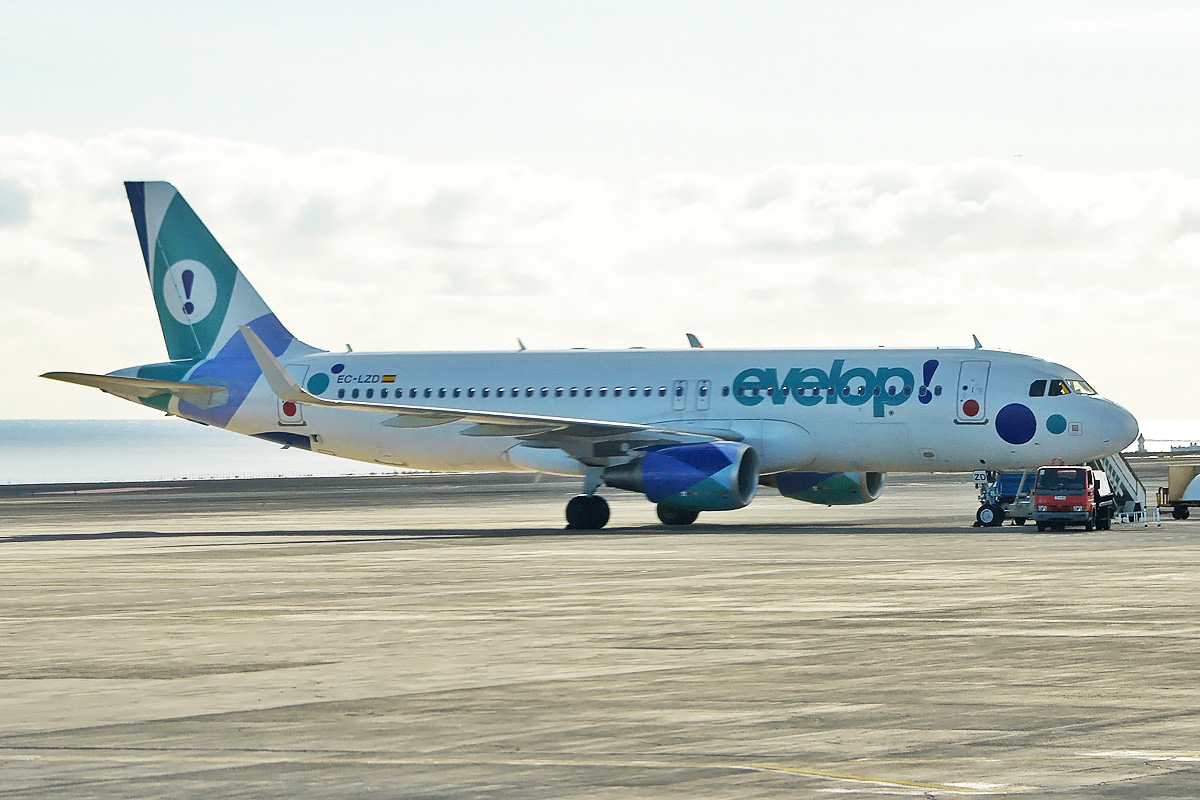 EC-LZD Evelop Airbus A320-200/S