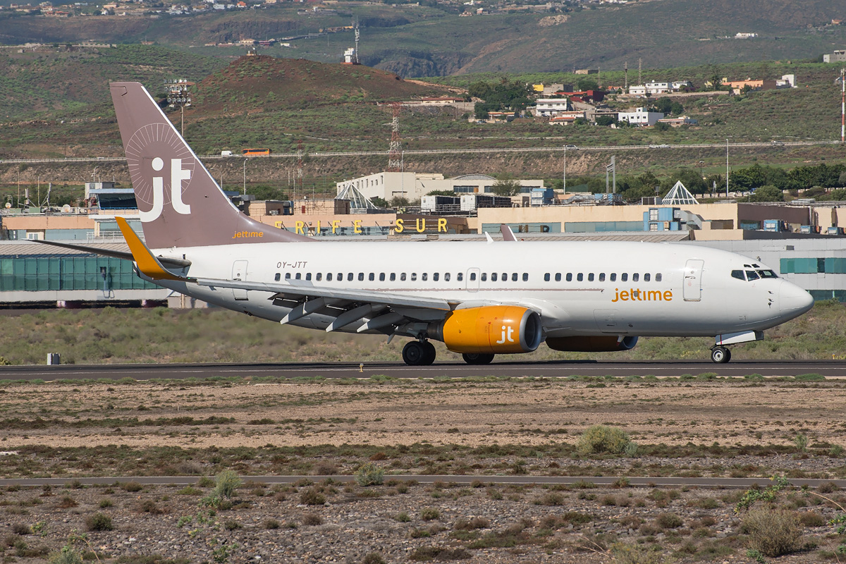 OY-JTT Jettime Boeing 737-700