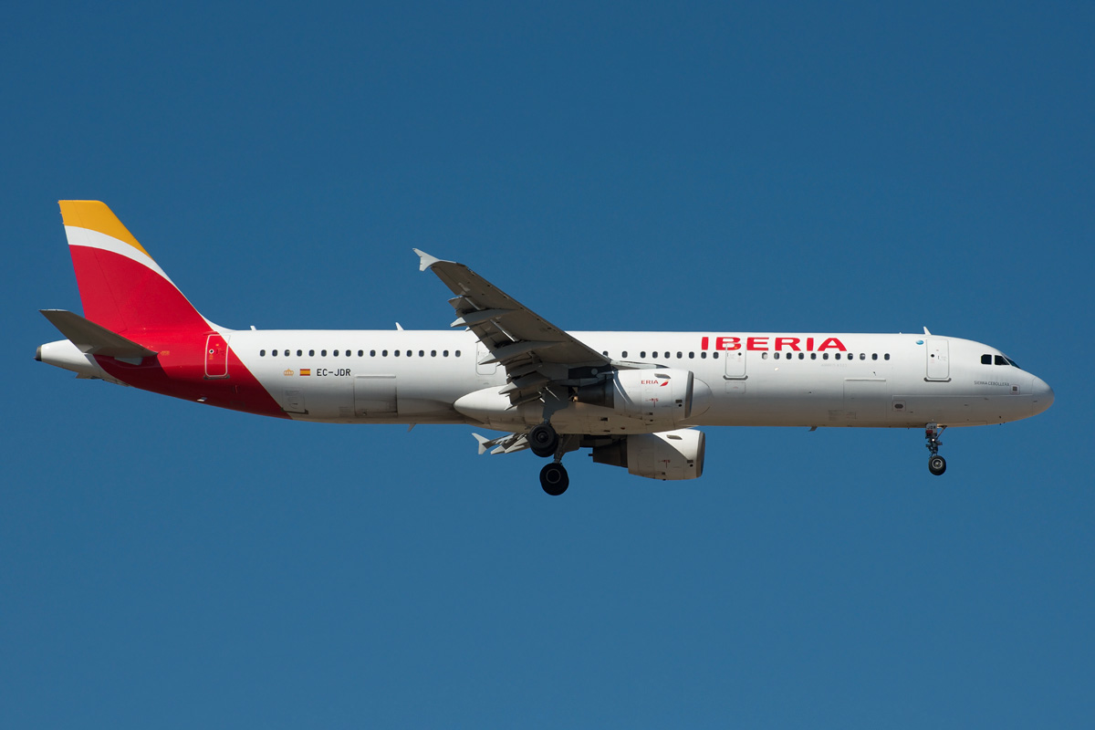 EC-JDR Iberia Airbus A321-200