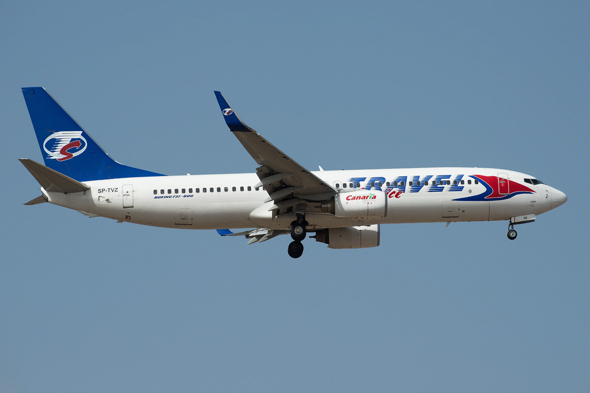 SP-TVZ Travel Service Boeing 737-800