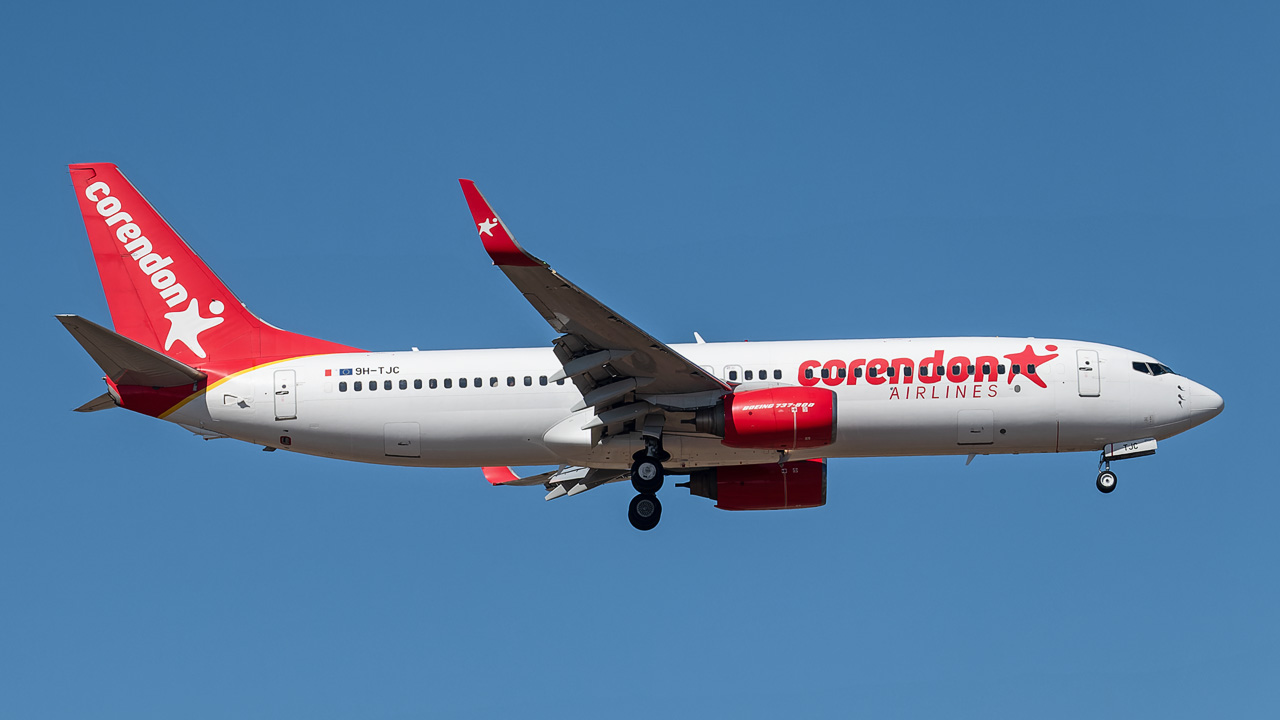 9H-TJC Corendon Airlines Europe Boeing 737-800